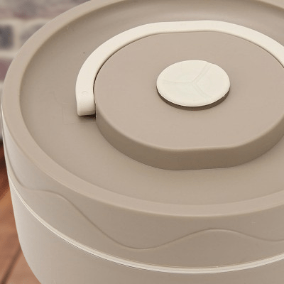 Boîte Repas Isotherme - NewThermalLunchBox™ - Marron - Plan dinette